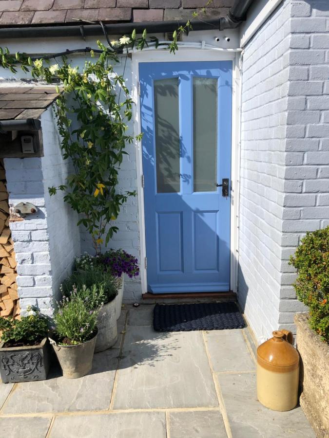 Cosy Cottage Ground Floor Bedroom Ensuite With Private Entrance Chichester Exterior foto